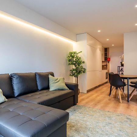 Trindade Bliss: 1Br W/ Free Parking By Lovelystay Porto Exterior foto