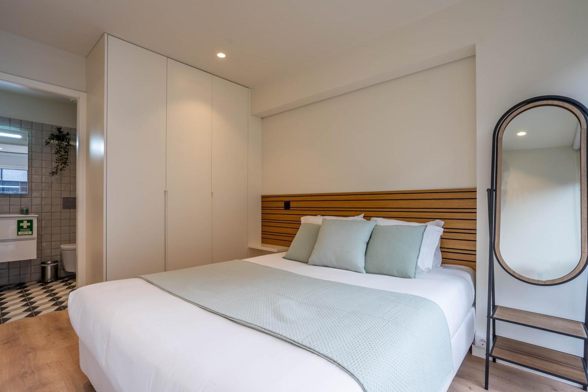 Trindade Bliss: 1Br W/ Free Parking By Lovelystay Porto Exterior foto